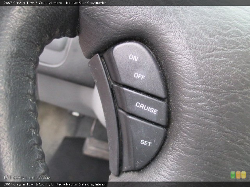 Medium Slate Gray Interior Controls for the 2007 Chrysler Town & Country Limited #102159116