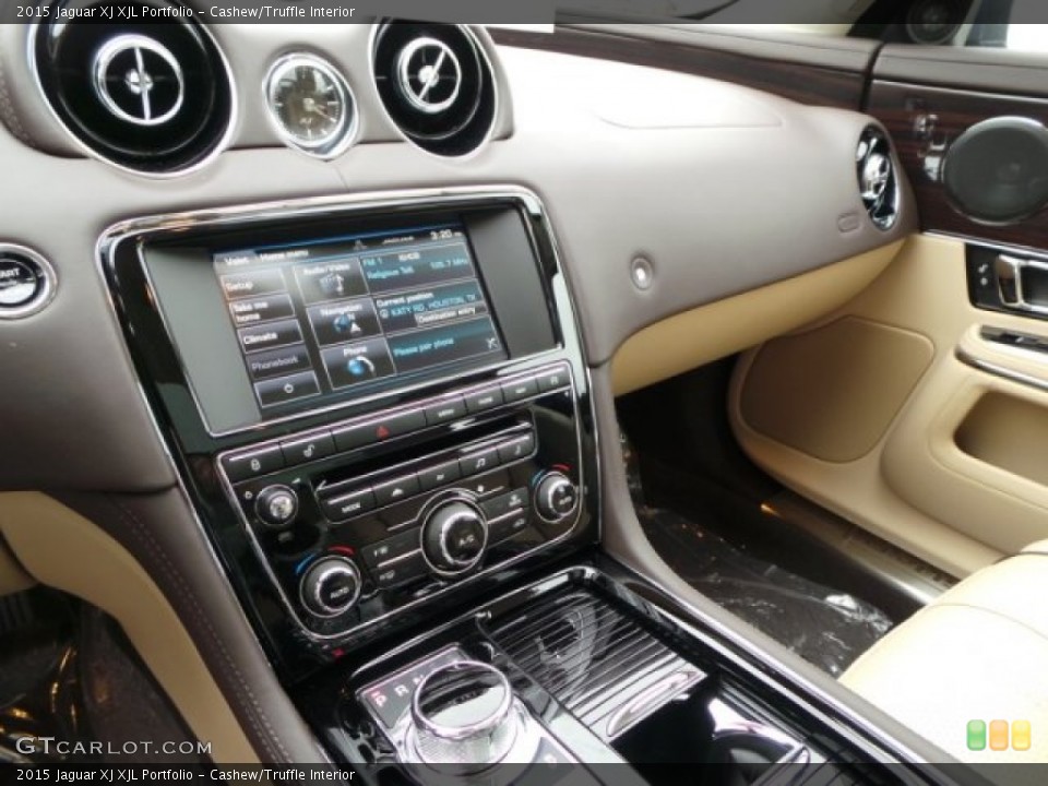 Cashew Truffle Interior Controls For The 2015 Jaguar Xj Xjl