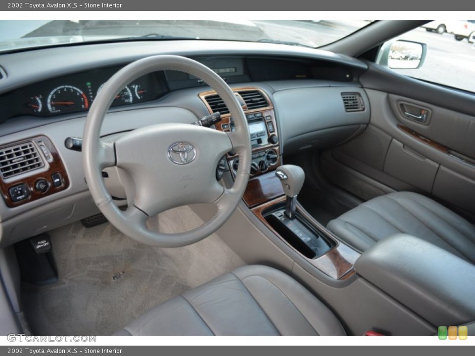 Stone Interior Photo for the 2002 Toyota Avalon XLS #102259851