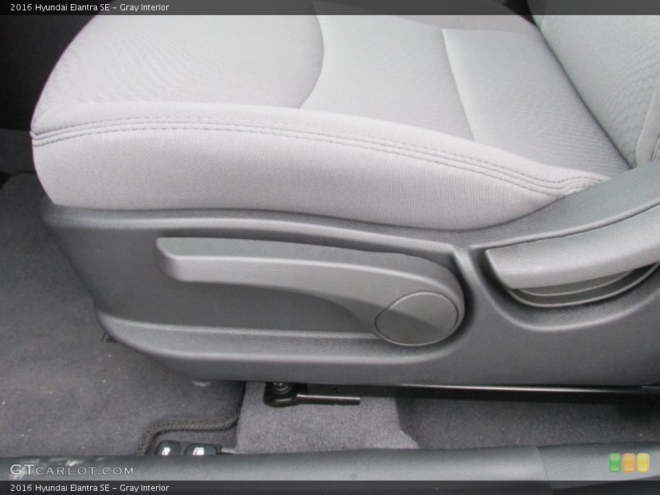 Gray Interior Controls for the 2016 Hyundai Elantra SE #102363800