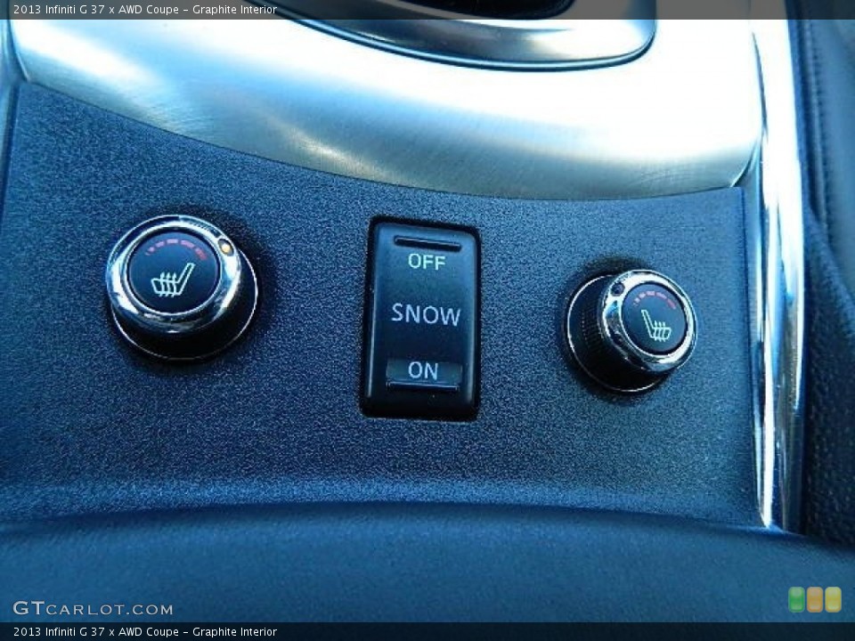 Graphite Interior Controls for the 2013 Infiniti G 37 x AWD Coupe #102365132