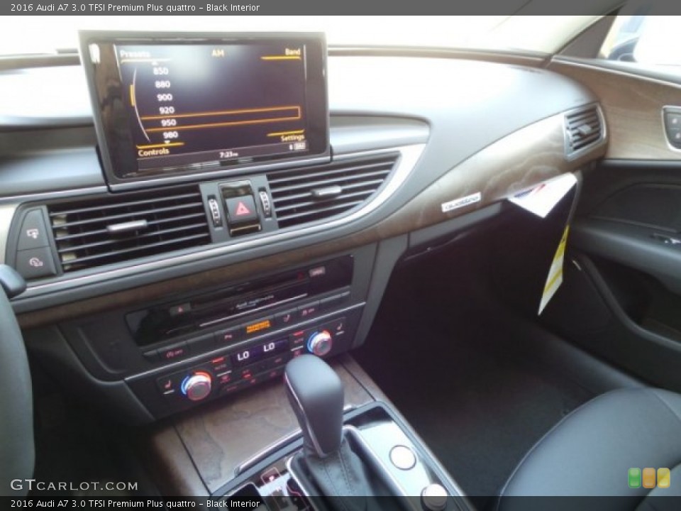 Black Interior Controls for the 2016 Audi A7 3.0 TFSI Premium Plus quattro #102376628