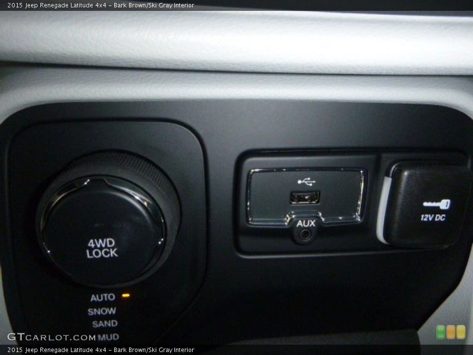 Bark Brown/Ski Gray Interior Controls for the 2015 Jeep Renegade Latitude 4x4 #102393053
