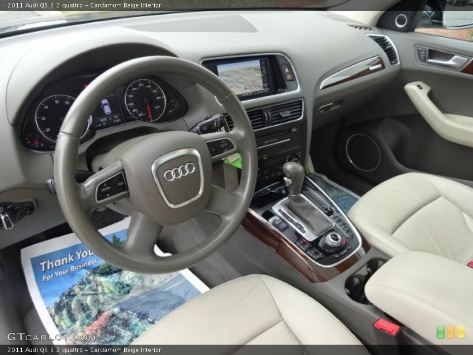 Cardamom Beige Interior Photo for the 2011 Audi Q5 3.2 quattro #102405089
