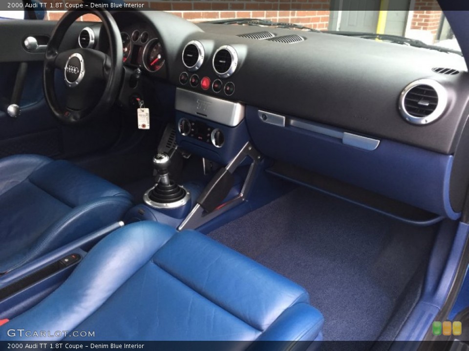 Denim Blue Interior Dashboard for the 2000 Audi TT 1.8T Coupe #102414640