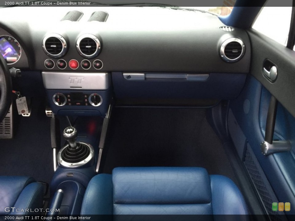 Denim Blue Interior Dashboard for the 2000 Audi TT 1.8T Coupe #102415588