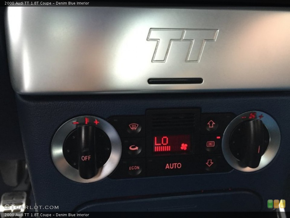 Denim Blue Interior Controls for the 2000 Audi TT 1.8T Coupe #102415792