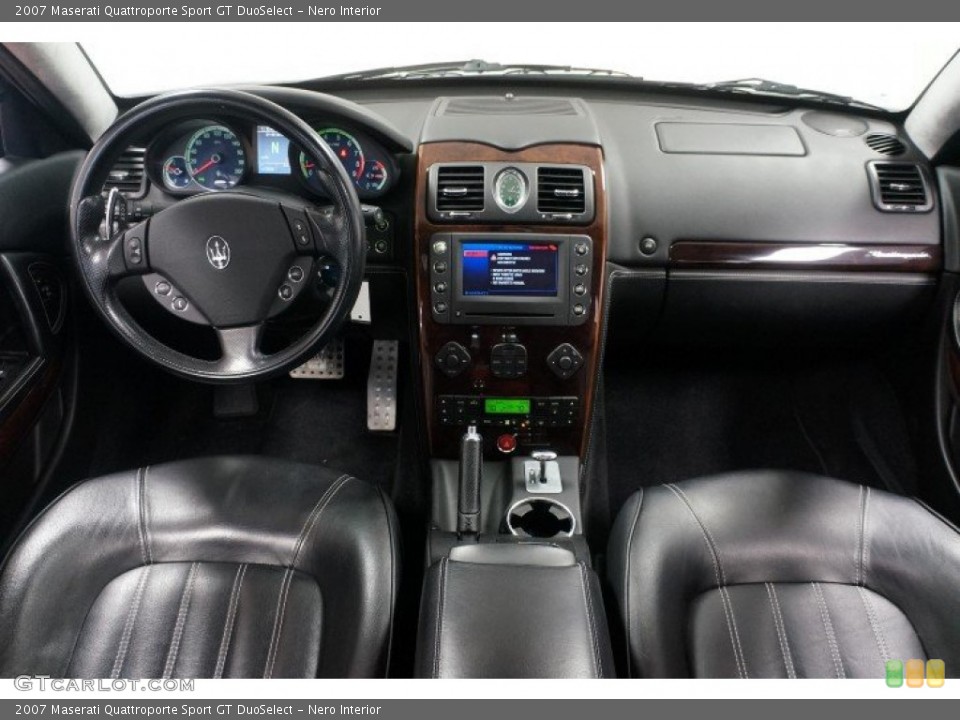 Nero Interior Dashboard for the 2007 Maserati Quattroporte Sport GT DuoSelect #102421303