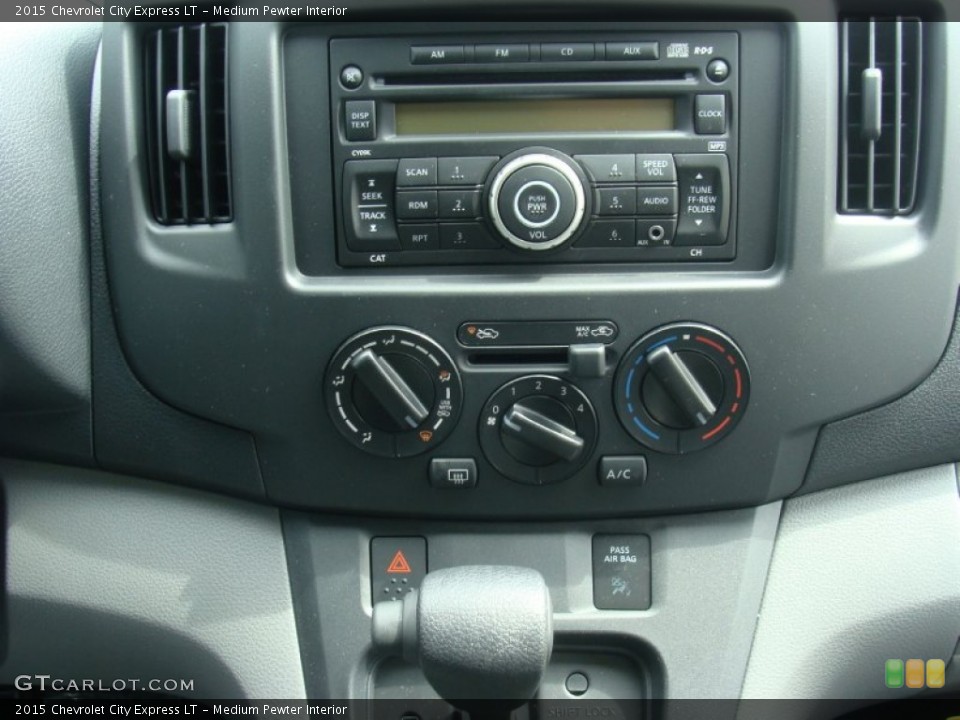 Medium Pewter Interior Controls for the 2015 Chevrolet City Express LT #102531815