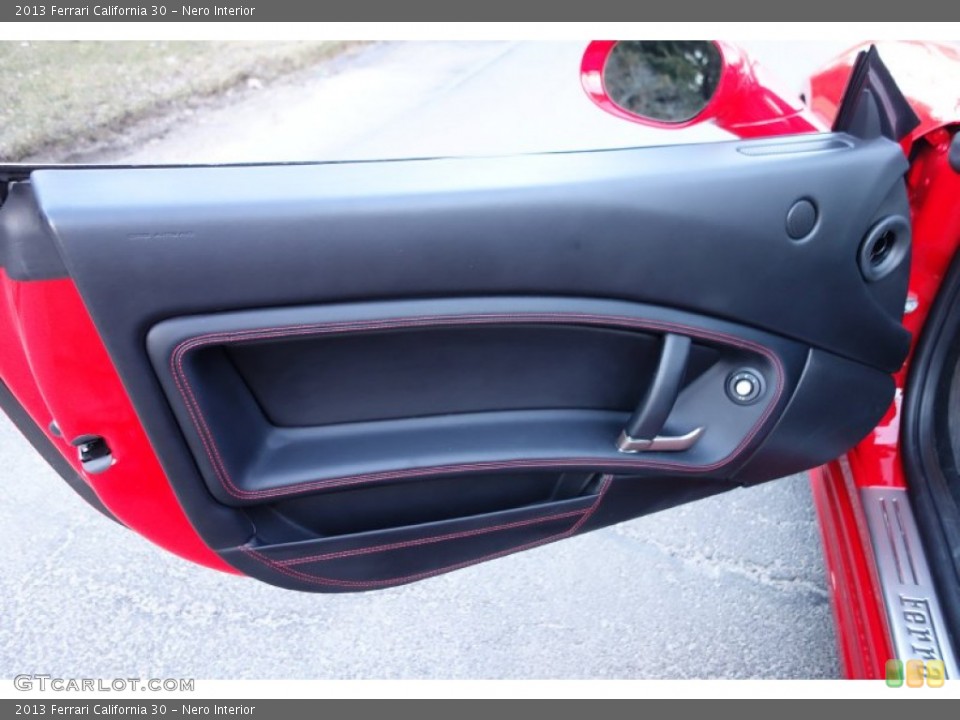 Nero Interior Door Panel for the 2013 Ferrari California 30 #102535790