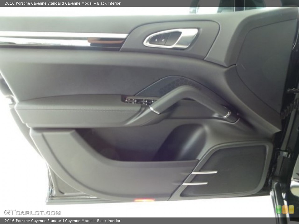 Black Interior Door Panel for the 2016 Porsche Cayenne  #102562411