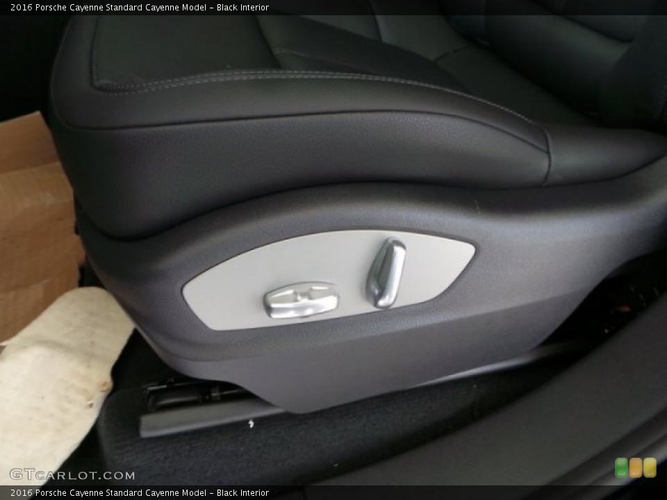 Black Interior Controls for the 2016 Porsche Cayenne  #102562456