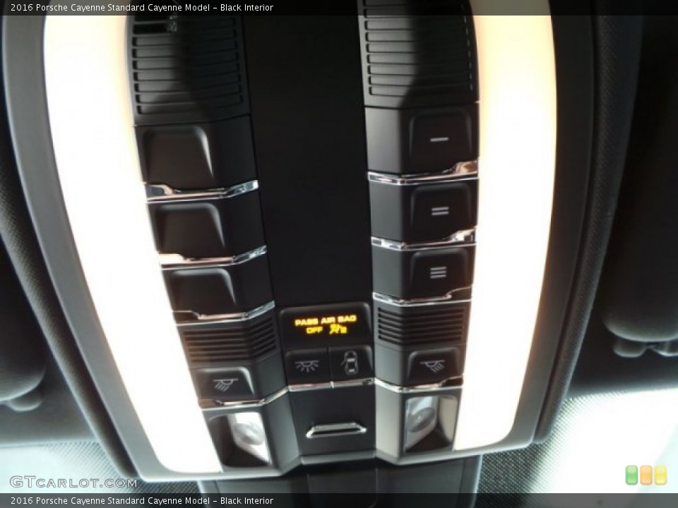 Black Interior Controls for the 2016 Porsche Cayenne  #102562531