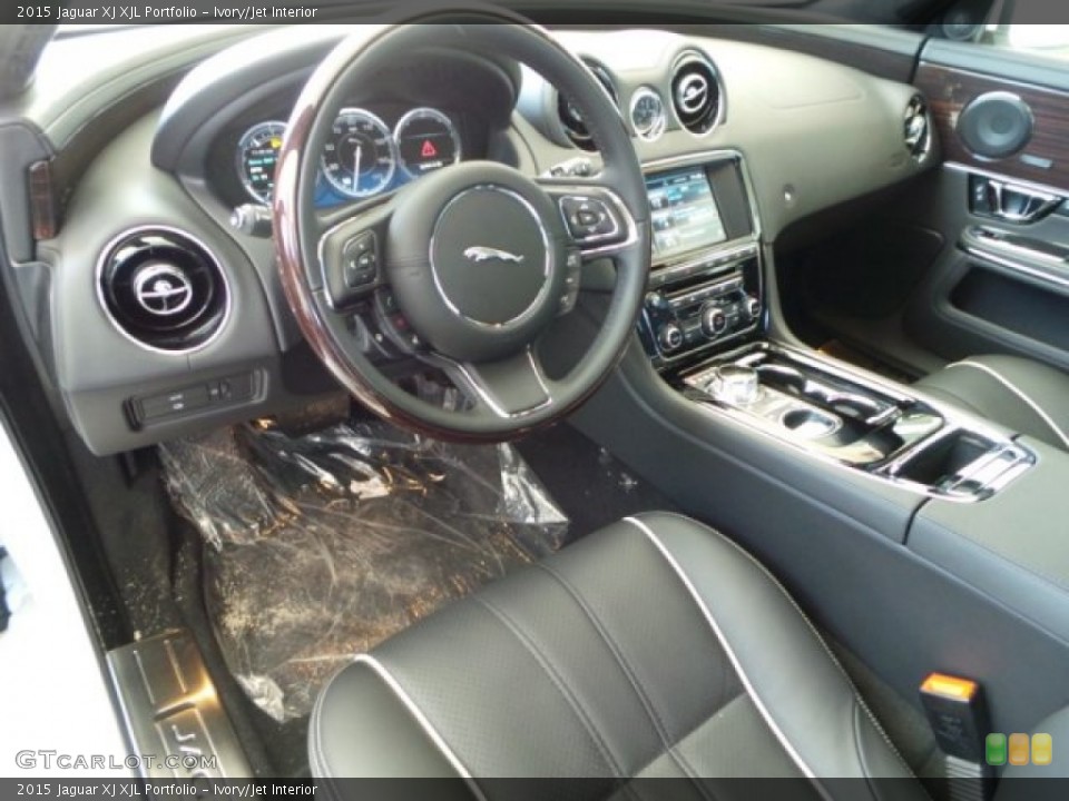 Ivory/Jet 2015 Jaguar XJ Interiors