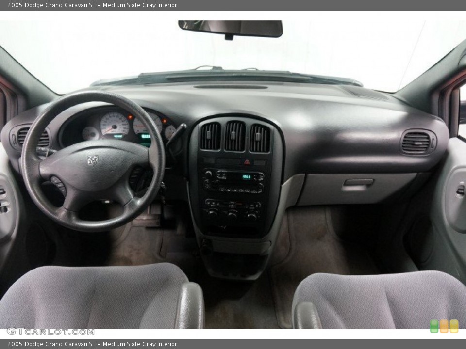 Medium Slate Gray Interior Photo for the 2005 Dodge Grand Caravan SE #102634690