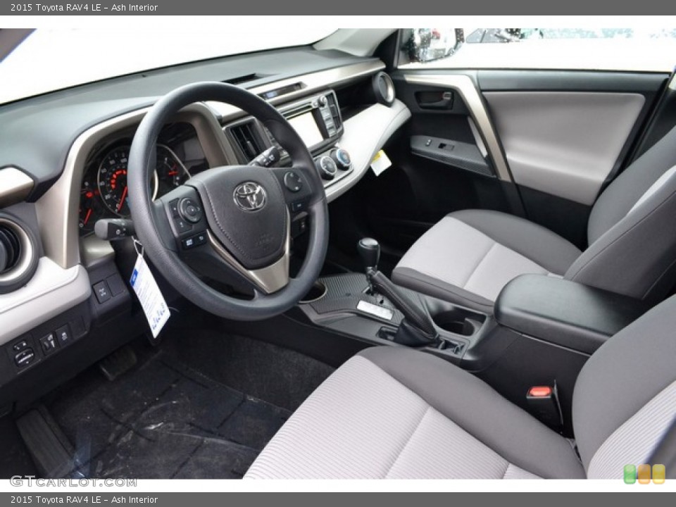 Ash Interior Photo for the 2015 Toyota RAV4 LE #102645615