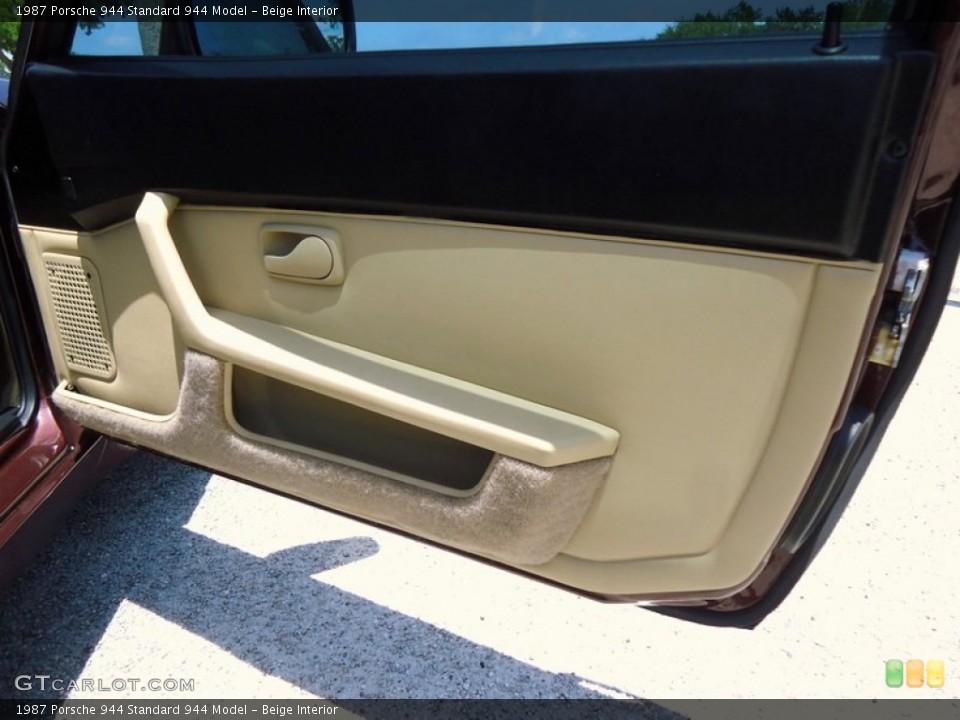 Beige Interior Door Panel for the 1987 Porsche 944  #102660097