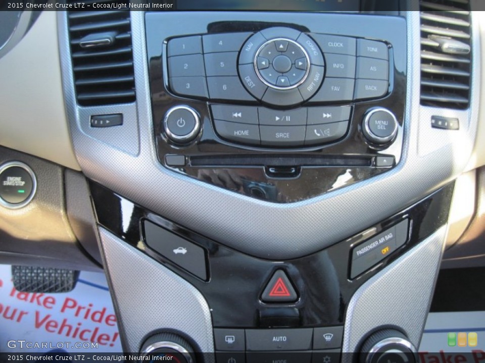Cocoa/Light Neutral Interior Controls for the 2015 Chevrolet Cruze LTZ #102668602