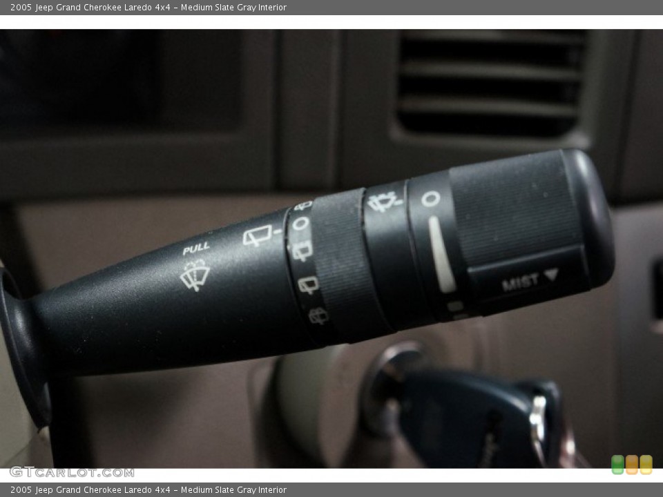 Medium Slate Gray Interior Controls for the 2005 Jeep Grand Cherokee Laredo 4x4 #102686125