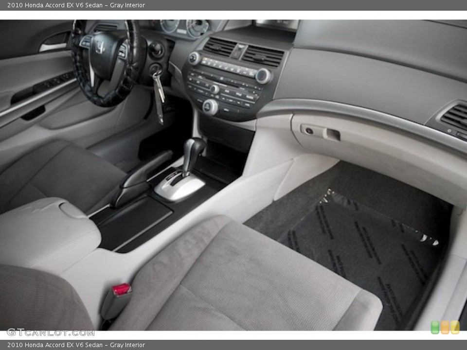 Gray Interior Photo for the 2010 Honda Accord EX V6 Sedan #102694529