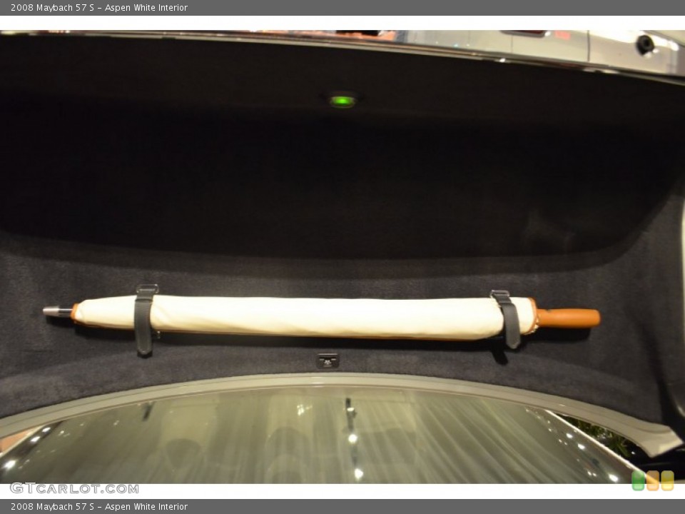 Aspen White Interior Trunk for the 2008 Maybach 57 S #102702134