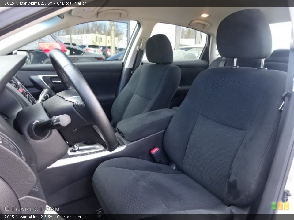 Charcoal Interior Photo for the 2015 Nissan Altima 2.5 SV #102706439