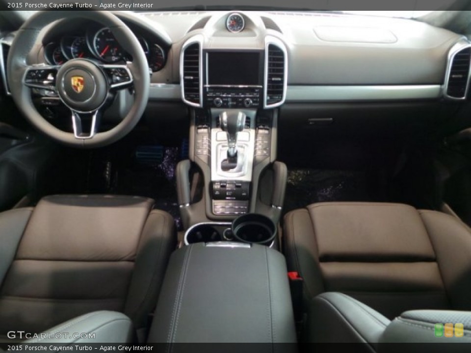 Agate Grey Interior Dashboard for the 2015 Porsche Cayenne Turbo #102780266