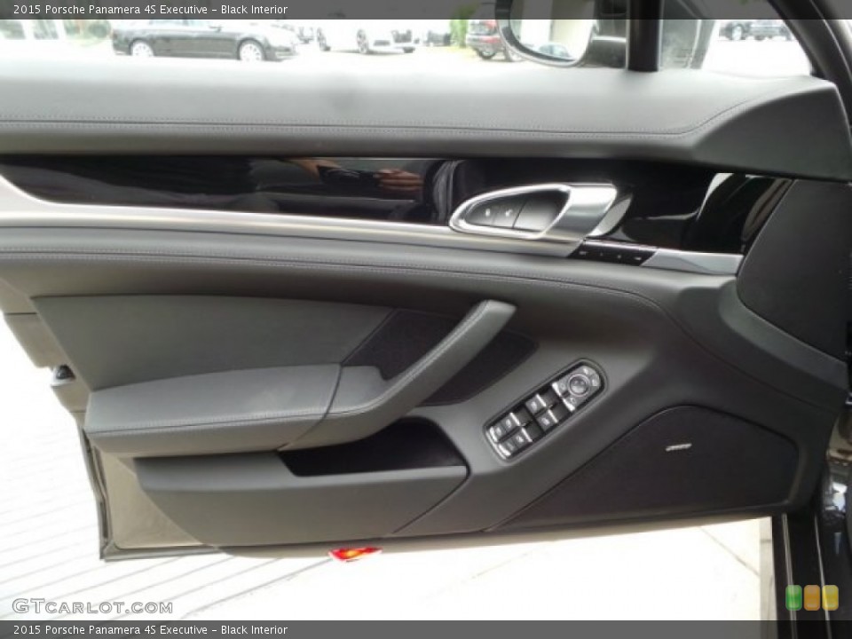 Black Interior Door Panel for the 2015 Porsche Panamera 4S Executive #102782972