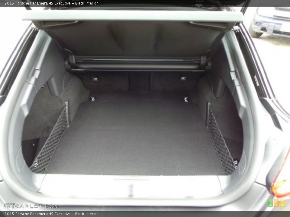 Black Interior Trunk for the 2015 Porsche Panamera 4S Executive #102783316