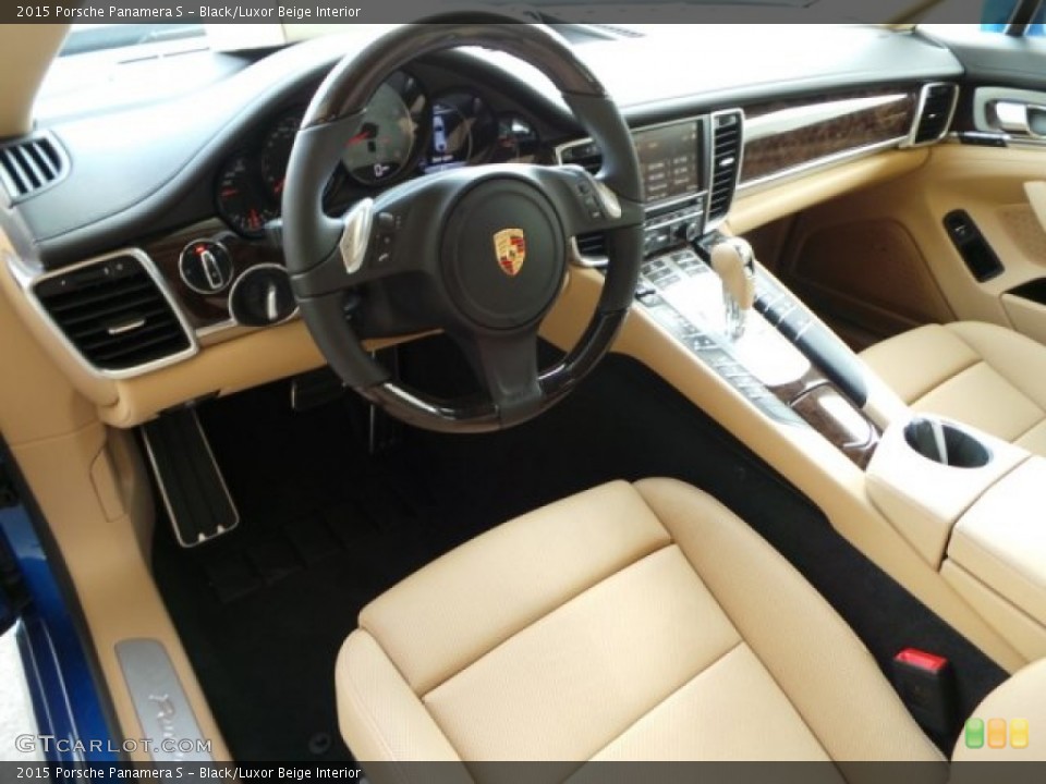 Black/Luxor Beige Interior Photo for the 2015 Porsche Panamera S #102783701