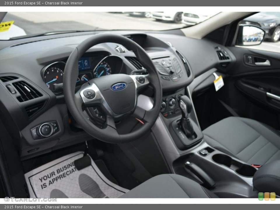 Charcoal Black Interior Photo for the 2015 Ford Escape SE #102787520