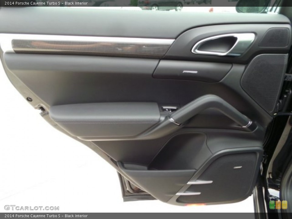 Black Interior Door Panel for the 2014 Porsche Cayenne Turbo S #102789356