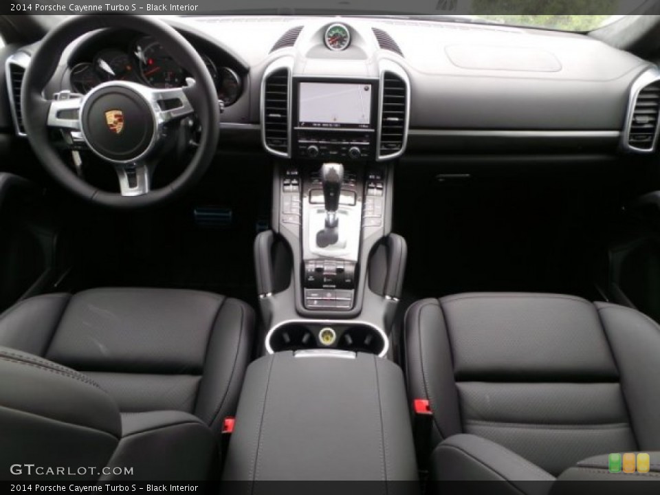 Black Interior Dashboard for the 2014 Porsche Cayenne Turbo S #102789404