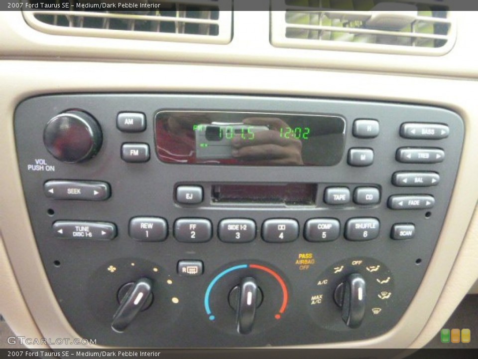 Medium/Dark Pebble Interior Controls for the 2007 Ford Taurus SE #102823735
