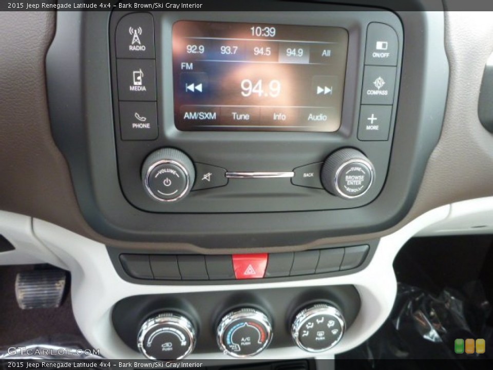 Bark Brown/Ski Gray Interior Controls for the 2015 Jeep Renegade Latitude 4x4 #102832928