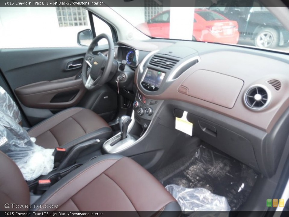 Jet Black/Brownstone Interior Photo for the 2015 Chevrolet Trax LTZ #102854259