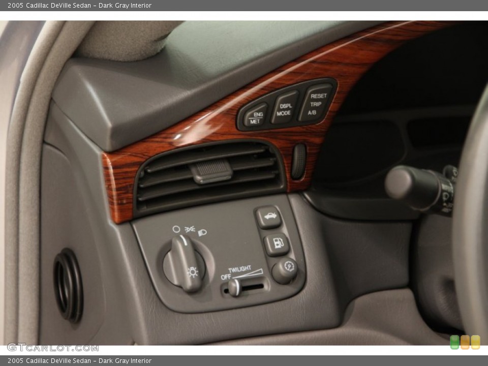 Dark Gray Interior Controls for the 2005 Cadillac DeVille Sedan #102861319