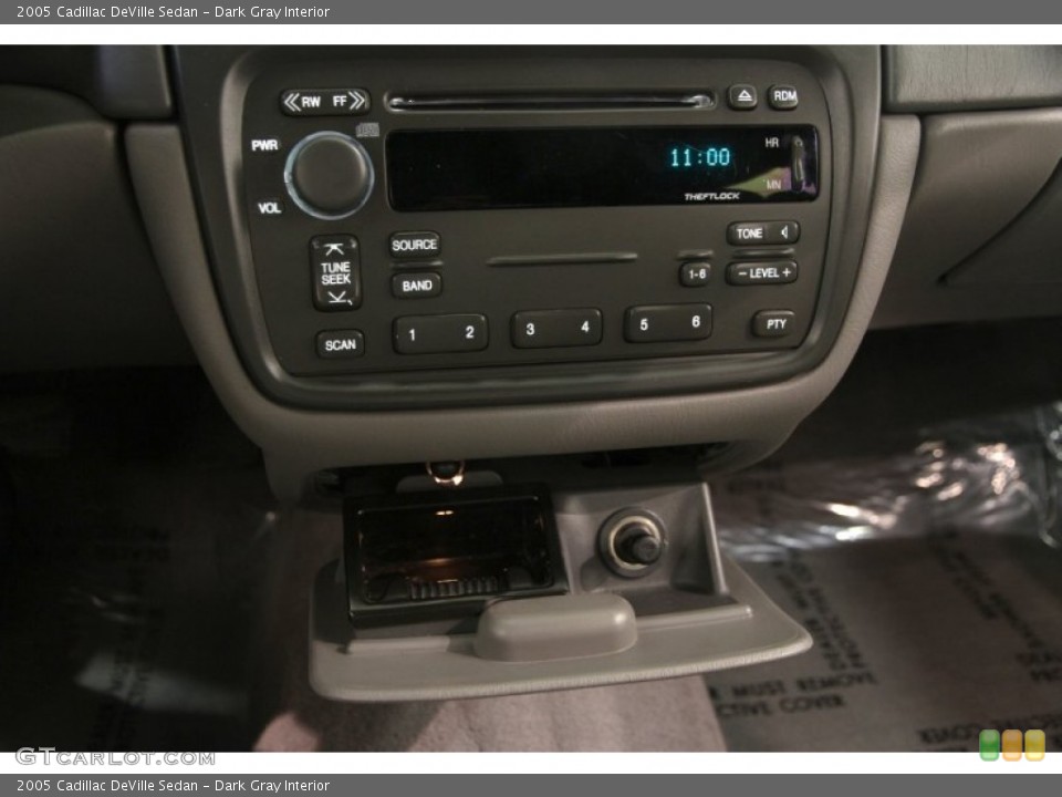 Dark Gray Interior Controls for the 2005 Cadillac DeVille Sedan #102861420