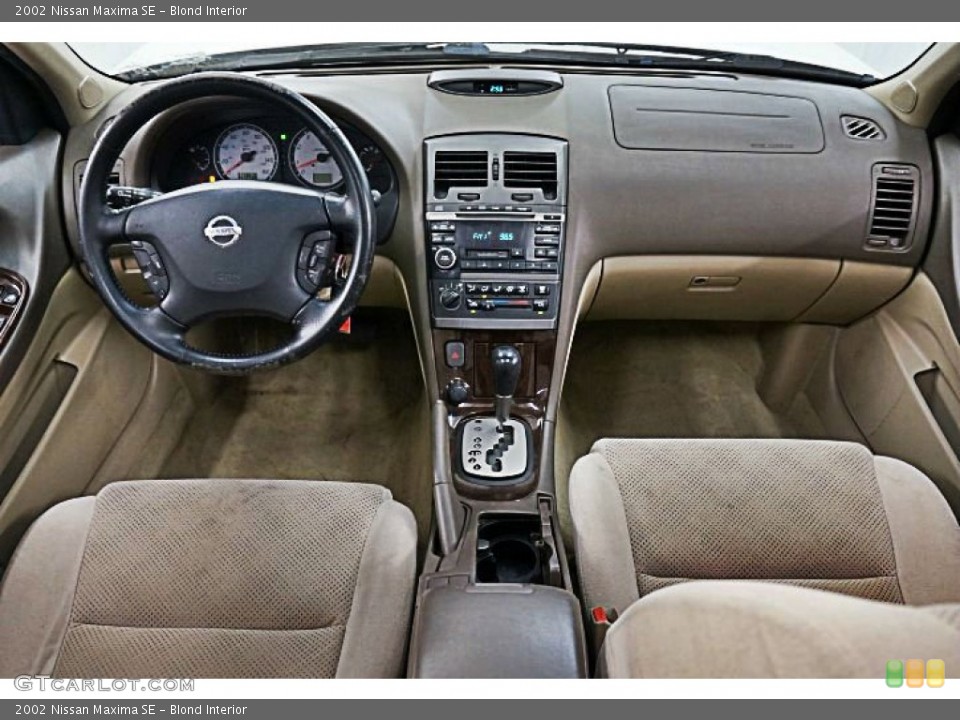 Blond Interior Photo for the 2002 Nissan Maxima SE #102871029