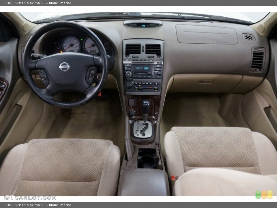 Blond Interior Photo for the 2002 Nissan Maxima SE #102871611