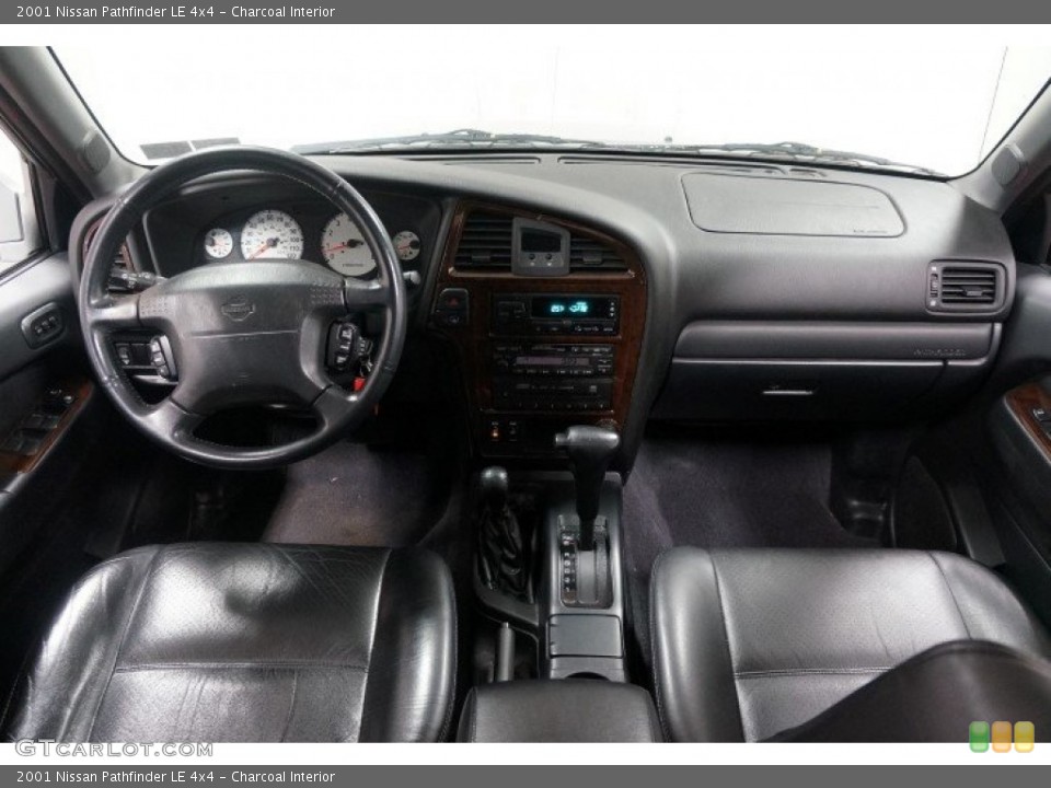Charcoal 2001 Nissan Pathfinder Interiors