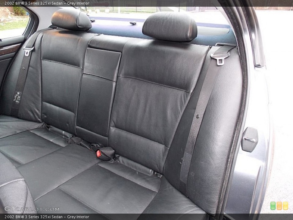Grey Interior Rear Seat for the 2002 BMW 3 Series 325xi Sedan #102957528