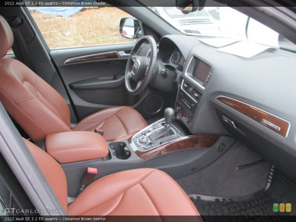 Cinnamon Brown Interior Photo for the 2012 Audi Q5 3.2 FSI quattro #102964245