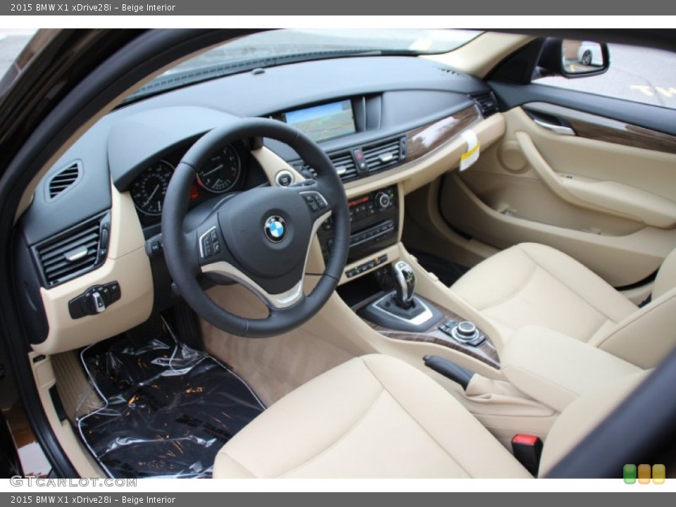 Beige Interior Photo for the 2015 BMW X1 xDrive28i #102984109