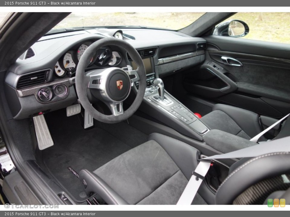 Black w/Alcantara Interior Photo for the 2015 Porsche 911 GT3 #102985726