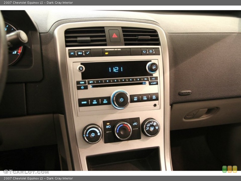 Dark Gray Interior Controls for the 2007 Chevrolet Equinox LS #103034091