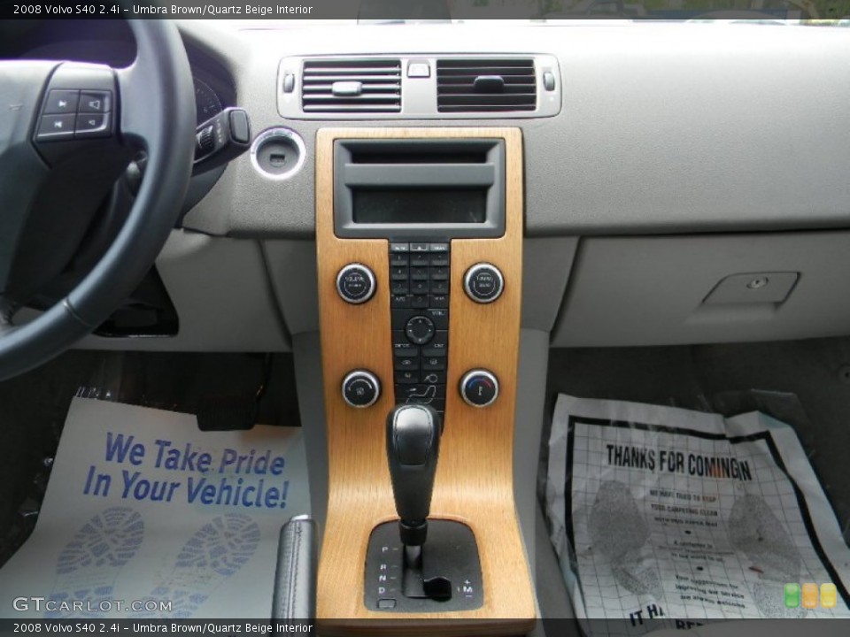 Umbra Brown/Quartz Beige Interior Controls for the 2008 Volvo S40 2.4i #103068060