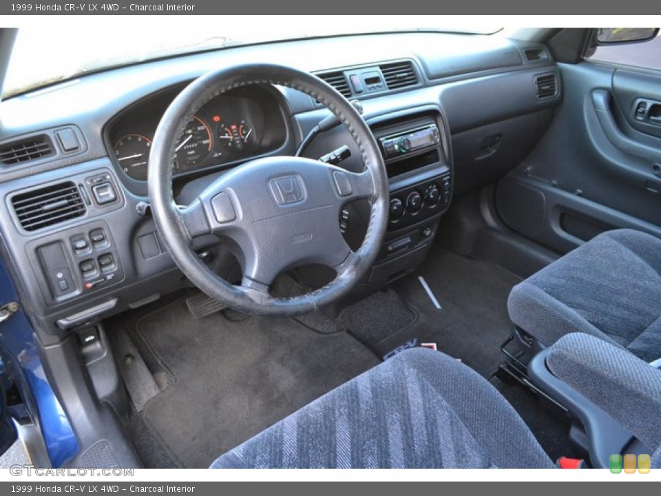 Charcoal Interior Photo for the 1999 Honda CR-V LX 4WD #103111955