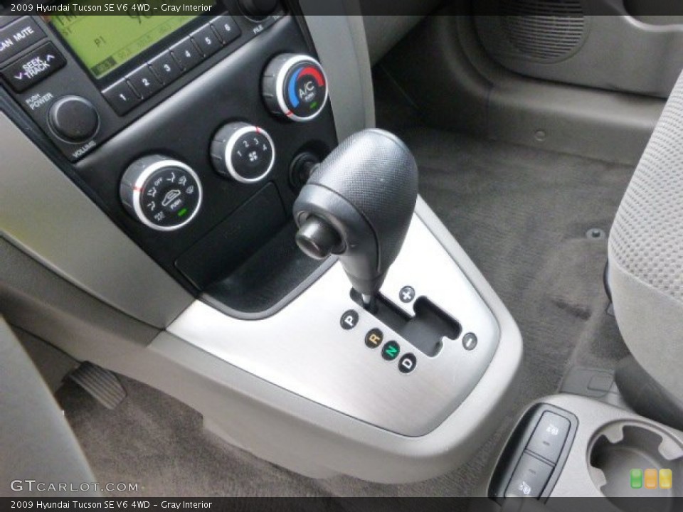 Gray Interior Transmission for the 2009 Hyundai Tucson SE V6 4WD #103180523