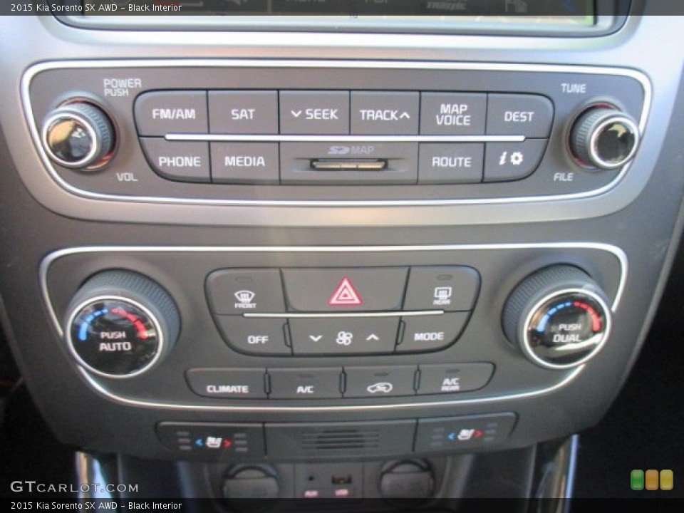 Black Interior Controls for the 2015 Kia Sorento SX AWD #103196410